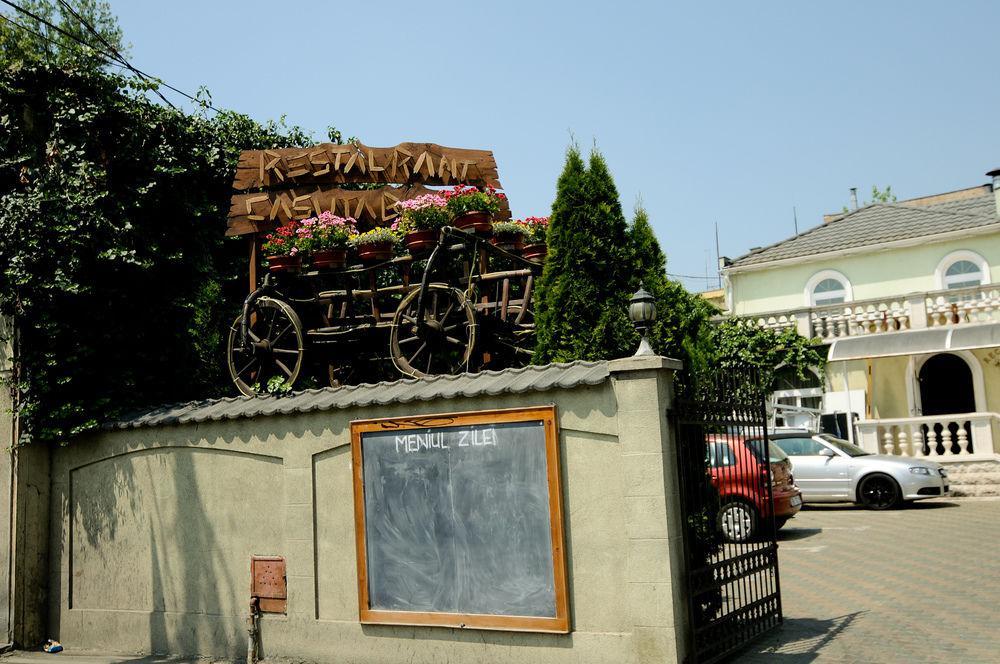 Pension La Cupola Targu Mures Exterior photo