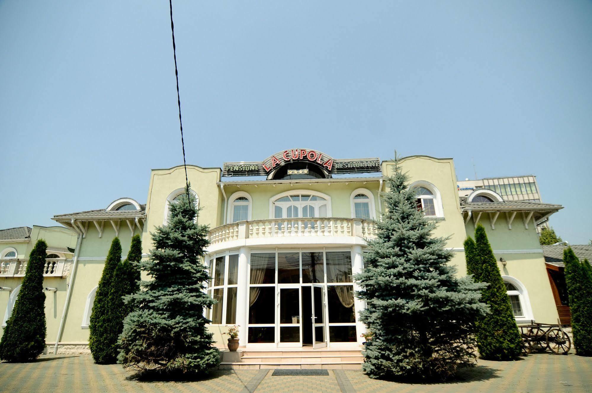 Pension La Cupola Targu Mures Exterior photo